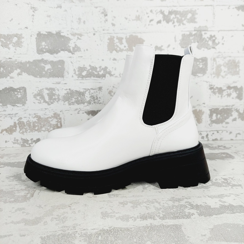 NEW TopShop Chelsea Women's Chunky Heel Ankle Boots X353